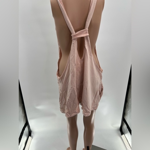 Silence + Noise Peach Romper - Size M - Picture 5 of 5